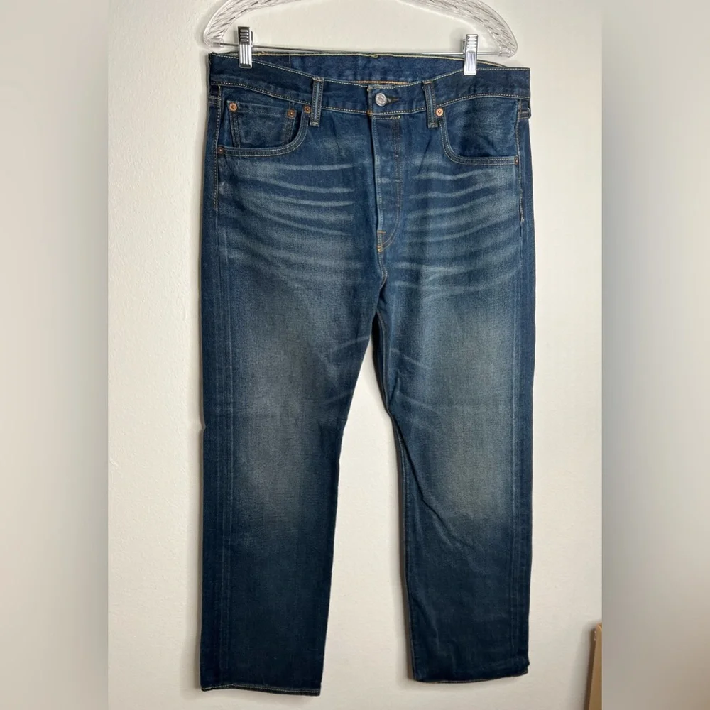 Levis Jeans Mens 34x30 Blue 501 Straight Button Fly Dark Wash Denim